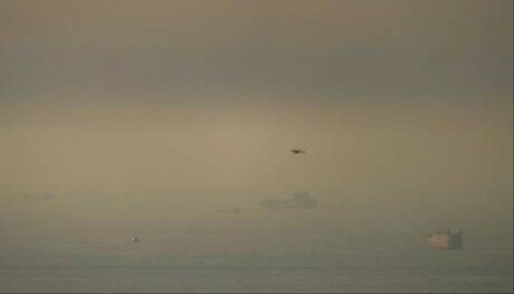 "سفينة زومبي".. "بلومبيرغ" تعلن عن عبور سفينة غريبة مضيق هرمز