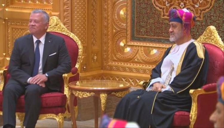 العاهل الأردني وسلطان عُمان يبحثان سبل خفض التصعيد في الإقليم