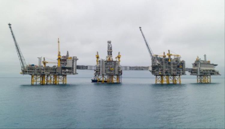 قادة الطاقة في سيراويك: إغلاق مضيق هرمز إرهاب اقتصادي..