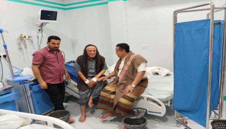 الحالمي يطمئن على الحالة الصحية لرئيس انتقالي الضالع