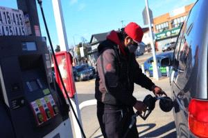 تايلاند تقر أكبر زيادة في أسعار الوقود منذ عقود