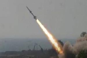 إسرائيل تفعل أنظمة الدفاع بعد رصد صواريخ إيرانية