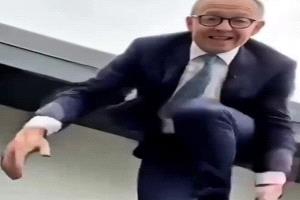 ميرتس يعلق على فيديو معدل بالذكاء الاصطناعي يظهر فيه وهو يؤدي حركات بهلوانية