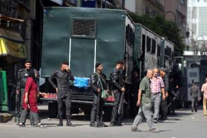 جريمة مروعة على باب المسجد في رمضان!
