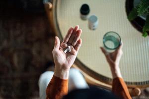 خمس حيل علمية لتسريع مفعول مسكنات الألم