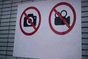 الإمارات.. ضبط شخص تسلل وقام بالتصوير في مناطق محظورة بالفجيرة