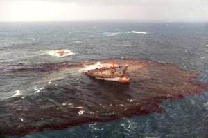 تسرب نفطي ضخم يمتد لـ 600 كيلومتر في المكسيك