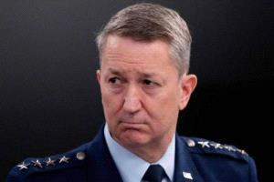 رئيس الأركان الأمريكي: نهاجم القواعد البحرية الإيرانية بصواريخ دقيقة