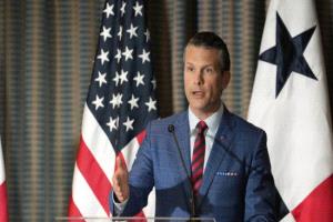 هيغسيث يتعهد بمواصلة الحرب حتى تستسلم إيران