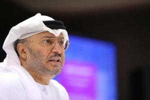 الإمارات والبحرين تتصديان لهجمات إيرانية.. وقرقاش: "طهران أخطأت العنوان"