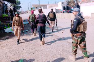 مقتل 6 من الشرطة شمال غرب باكستان بتفجير استهدفهم