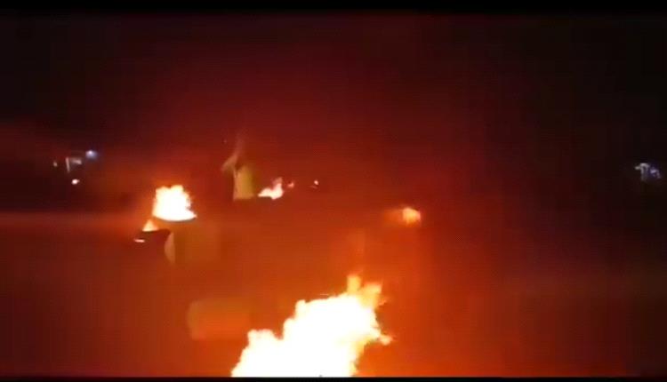 هذه المشاهد، قبل قليل من عدن، تعكس حجم التردي الكارثي للخدمات وانهيار واقع الكهرباء.