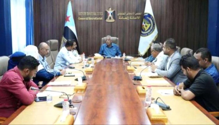 ثقافية الانتقالي تدعو إلى تبني خطاب إعلامي لتعزيز علاقة المجلس بج..