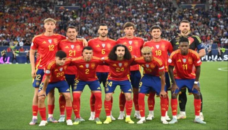 8 لاعبين من برشلونة وغياب تام لنجوم ريال مدريد.. دي لا فوينتي يعلن قائمة إسبانيا لكأس العالم 2026