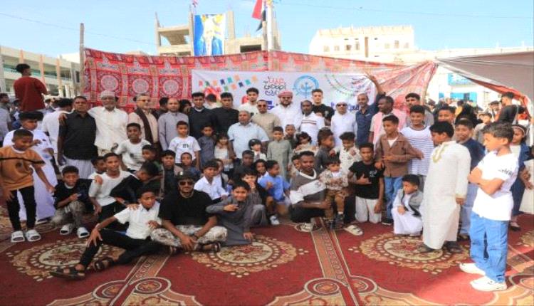 رئيس انتقالي حضرموت يدشن المهرجان العيدي لأبناء حي الشهيد خالد
..