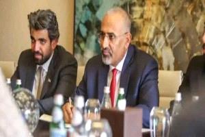 توافقات مرتقبة بين الرياض والانتقالي برعاية بريطانية.. وعودة وشيكة للرئيس الزُبيدي إلى عدن