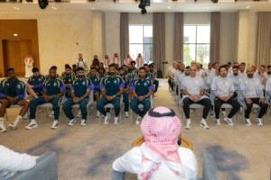 محمد بن سلمان يوجه رسالة للاعبي المنتخب السعودي قبل مشاركتهم في كأس العالم 2026  
