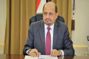 مع تحرير الدولار الجمركي.. رئيس حكومة اليمن يوجه ببدء تنفيذ زيادة الأجور