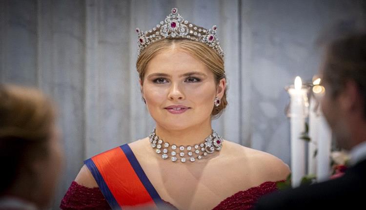ولية عهد هولندا تحصل على رتبة رقيب في القوات المسلحة