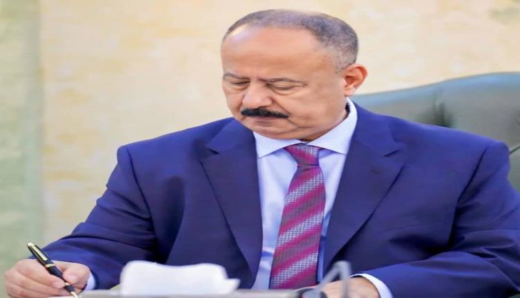 وزير النقل يشكّل لجنة للتحقيق في أضرار طائرة اليمنية بالأردن