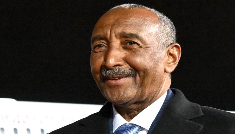 البرهان: روسيا سند للسودان بعد منحه دكتوراه فخرية في موسكو