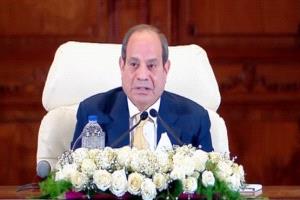 "هتقعد تتفرج علينا؟".. السيسي يمازح حسن علام بعد طلب 100 مليار جنيه من هشام طلعت مصطفى