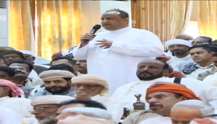 الخنبشي يُلجم "الكثيري" بصمتٍ مُريب.. هل احترقت أوراق "العائد من الرياض" في دهاليز سيئون؟