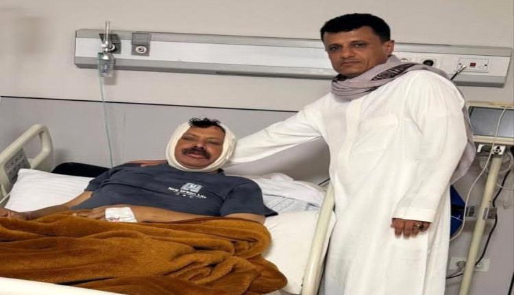العميد الركن  البكري يطمئن على صحة اللواء عبدالعزيز الهدف في القاهرة