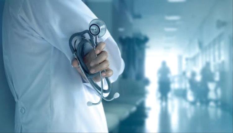 استقدام أطباء سوريين مع رواتب بالدولار يشعل جدلاً في ليبيا