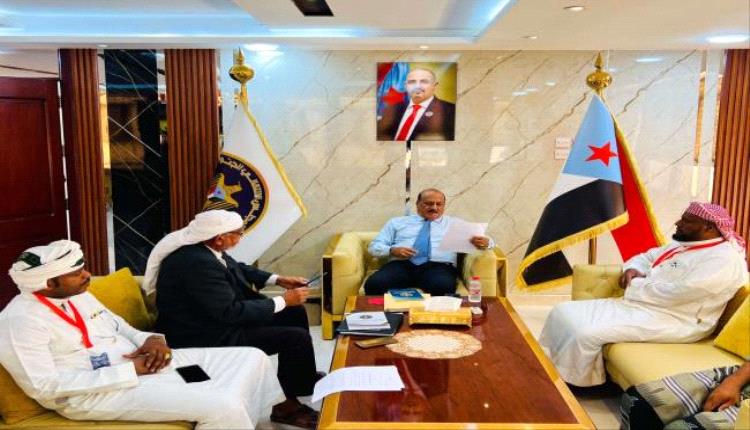هرهرة يناقش توحيد الجهود الجنوبية في حضرموت والمهرة