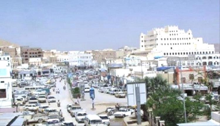 توتر في سيئون إثر انتشار مجاميع مسلحة بلباس مدني قادمة من مأرب