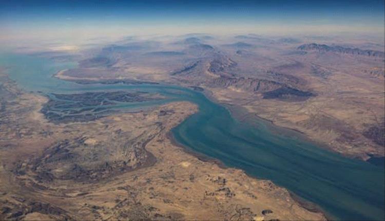 إيران.. سماع دوي انفجارين في جزيرة قشم من جهة البحر