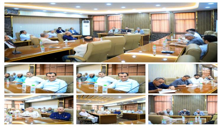 محافظ العاصمة عدن يناقش مع رئيس الغرفة التجارية ورجال الأعمال سبل دعم النازحين وتأمين احتياجات السوق المحلية
