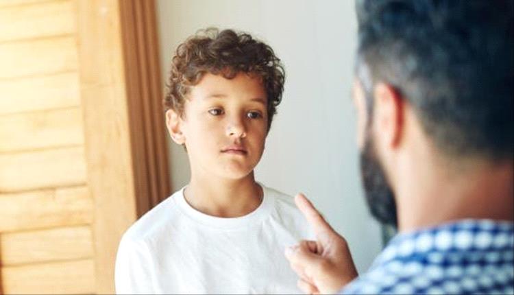  8 علامات تكشف أنك عانيت من محاباة الوالدين بطفولتك.. وترافقك حتى البلوغ