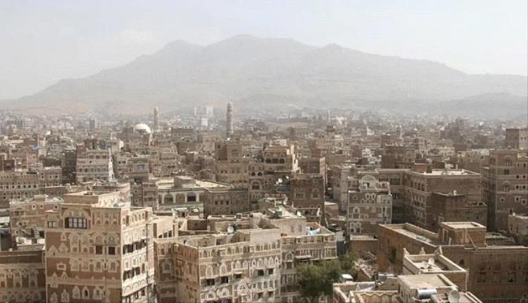 سقوط مسيرة حوثية داخل حي سكني في صنعاء

