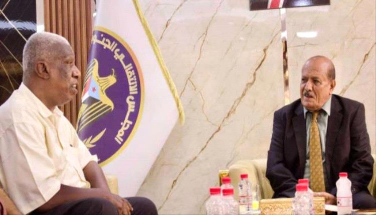 هرهرة يلتقي رئيس تنفيذية انتقالي التواهي ويؤكد: لن نقف مكتوفي الأيدي أمام المساس برموز الجنوب
