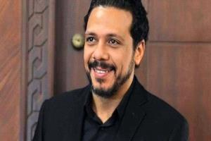 حمزة العيلي: المسرح التجريبي مساحة لاكتشاف الجديد وكسر القوالب التقليدية