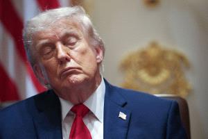 وزير الخزانة الأمريكي: الرئيس يرفض النوم