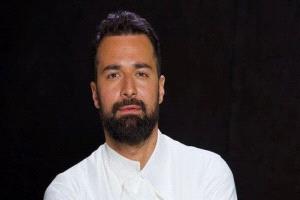 "محدش يبعتلي الصورة دي تاني"...أحمد حاتم يثير ضجة بمواقع التواصل