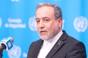 عراقجي: إيران مستعدة بالكامل لاستئناف الحرب لكنها مستعدة للدبلوماسية أيضا.. الأمر متروك لترامب