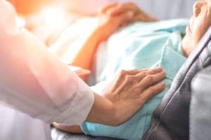 علماء يحولون مُستقلبا بكتيريا معويا لدواء يعزز العلاج المناعي للسرطان 