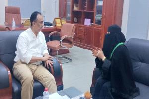 مدير عام صحة عدن يبحث مع مؤسسة إحسان للتنمية إقامة مخيم مجاني للامراض المزمنة في خورمكسر